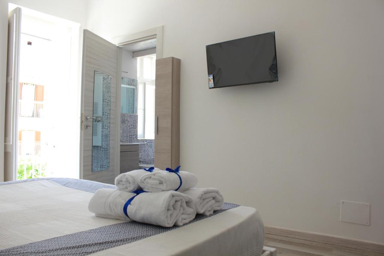 Bed and Breakfast In Piazzetta Gaeta Esterno foto